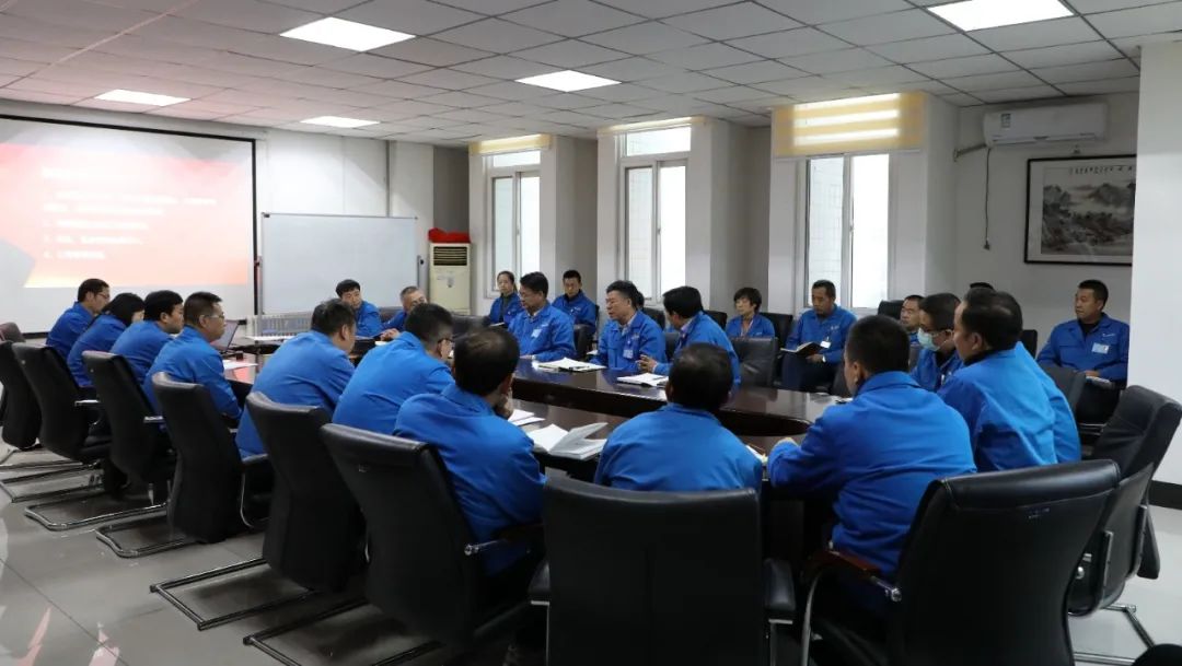 嚴(yán)鑒鉑：把銷售隊(duì)伍鍛造成一支鐵軍、一面旗幟！
